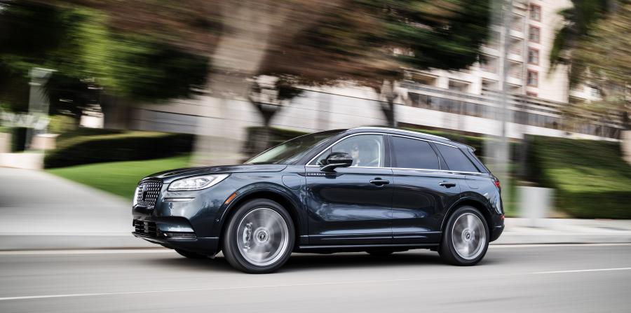  Lincoln Corsair Grand Touring 2020 года  (фото 12 из 22)